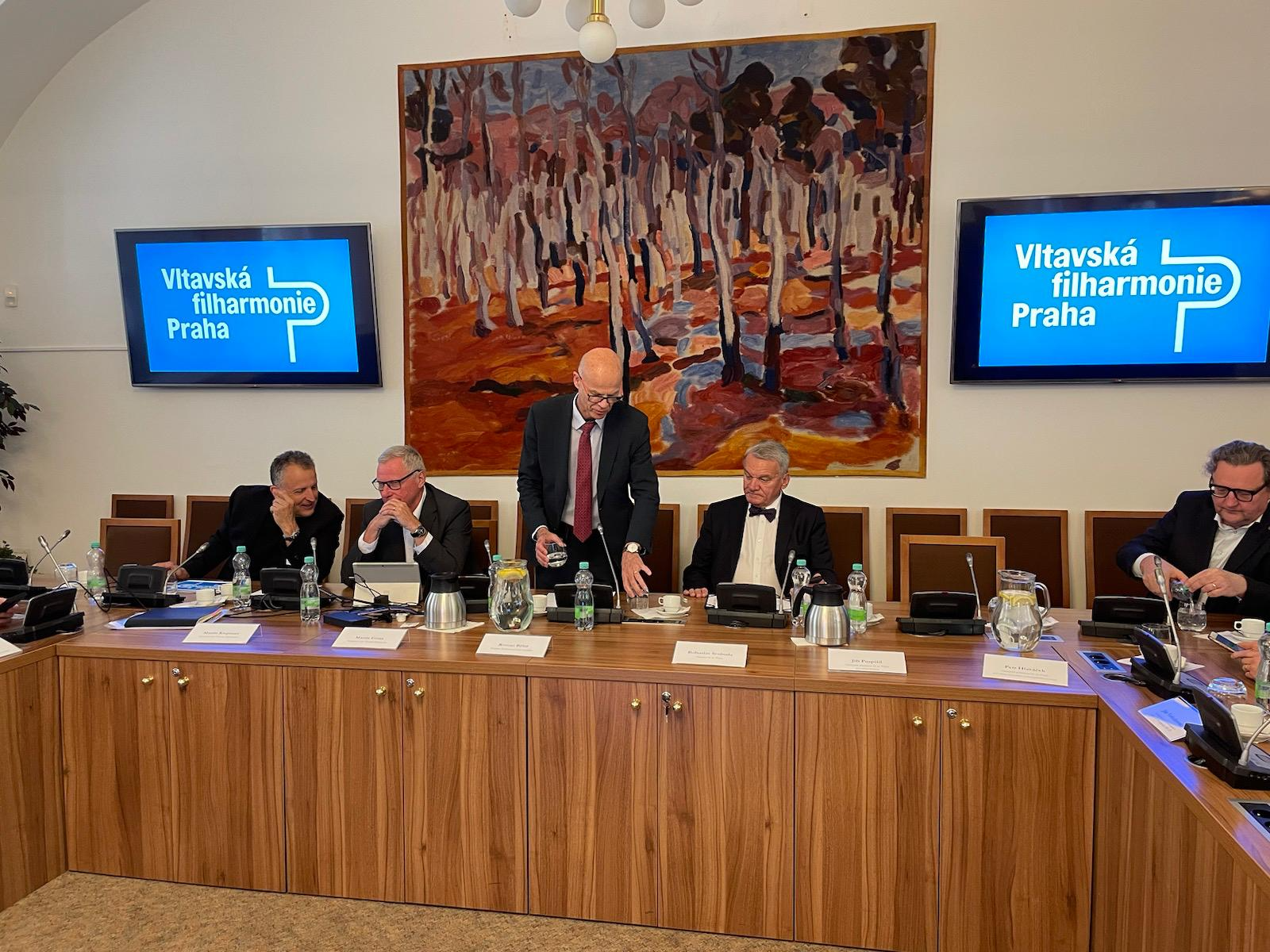 Vltavská filharmonie úspěšně představena v Poslanecké sněmovně